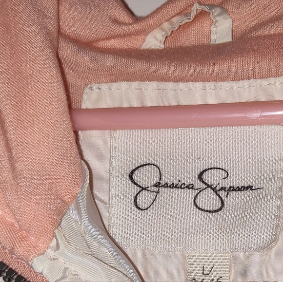 EUC JESSICA SIMPSON WHITE WINDBREAKER WITH PINK LIINING WITH HOOD SIZE L 14/16 - Picture 6 of 6